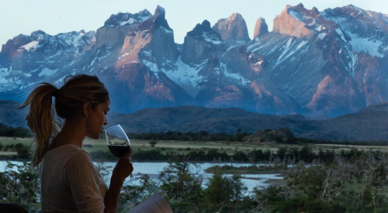 Rio Serrano Hotel + Spa Torres del Paine National Park Exterior photo